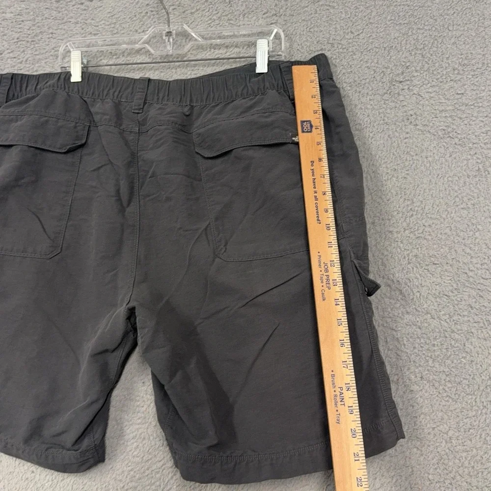 The North Face Shorts Mens 2XL Gray Cargo Nylon Elastic Waist Quick Dry Hiking